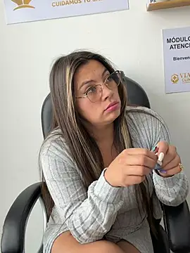 LIZ-06_ Chat XXX in diretta