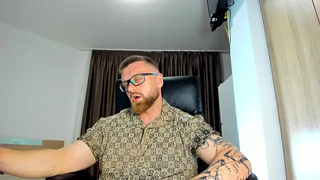 Онлайн чат XXX Findom_guy