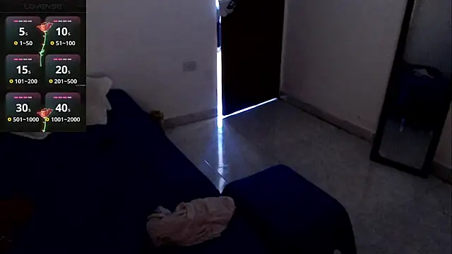LAURA_Foxht XXX чат на живо