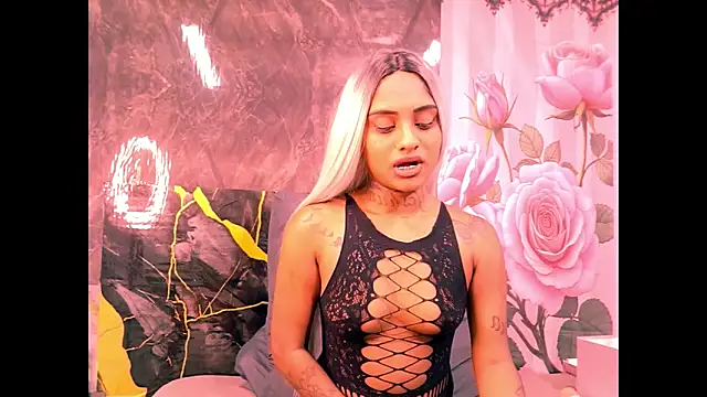XXX chat uživo modela indian_barbie