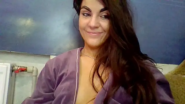 AliceTailor's Live XXX Chat
