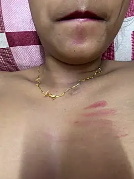 cute_girl_99 即時 XXX 聊天