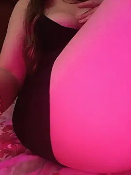 Quenn_Chiraz_SquirtのライブXXXチャット