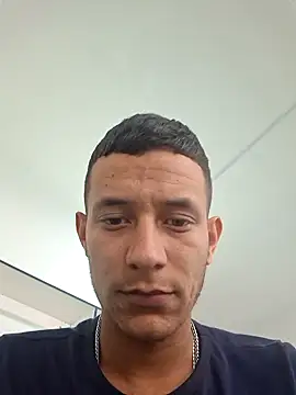 Teusnovinho28's Live XXX Chat