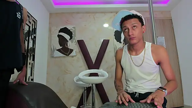 XXX chat uživo modela LUCKY_BOX2026