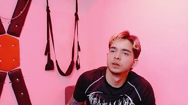 AliceandMax's Live XXX Chat