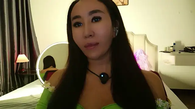 Chat +18 de JustAngel77 ao vivo
