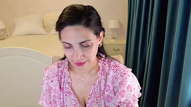 Chat XXX en directo de LovelyBeatrice
