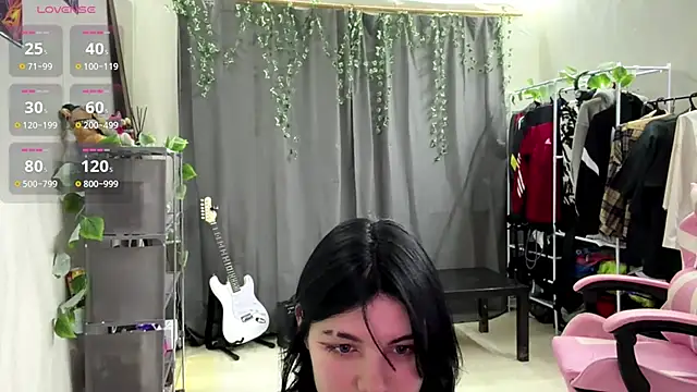 VeIvetLure's Live XXX Chat