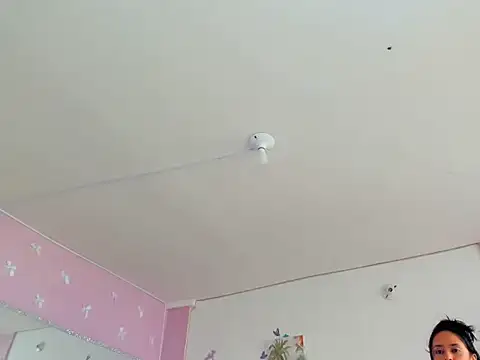 Chat XXX ao vivo de ivyyemerald_