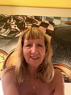 MatureKim's Live XXX Chat