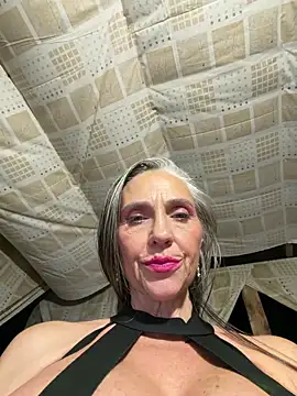 Alimela live XXX chat