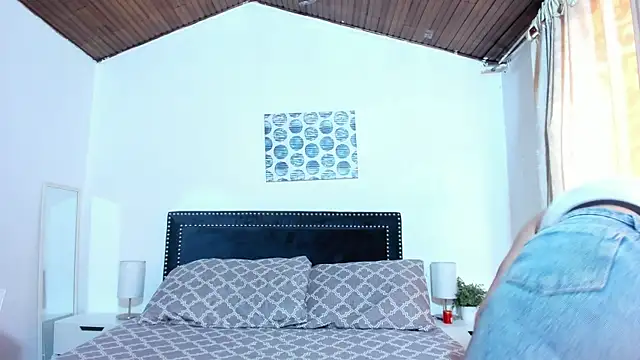 Chat +18 de ZulyMichels ao vivo