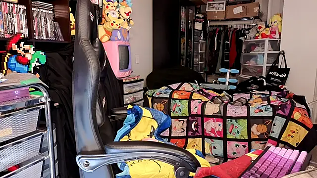 Chat XXX en directo de ShinyCherub