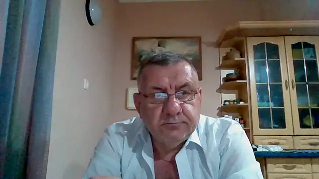 XXX chat uživo modela machomale3