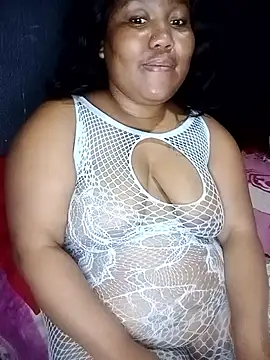 Chat +18 de ChubbyMidgetxxx19 ao vivo