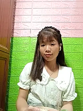 AmyLinee01 – Naživo XXX chat