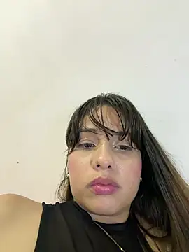ginny_ross লাইভ XXX চ্যাট