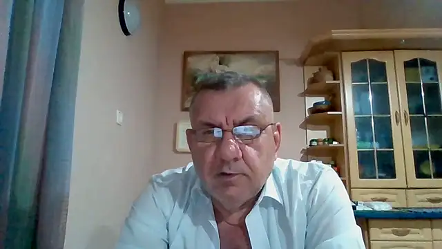 machomale3 Adlı Modelin Canlı XXX Sohbeti