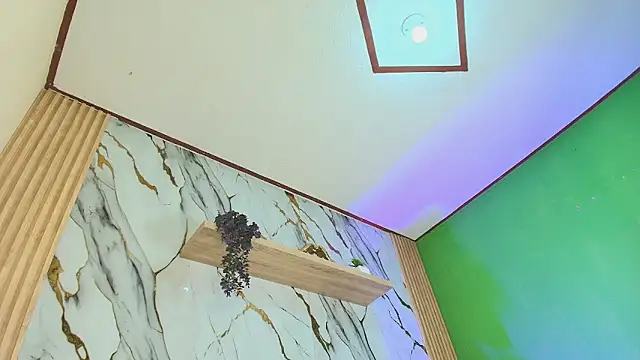 Онлайн чат XXX aihnoa_split18