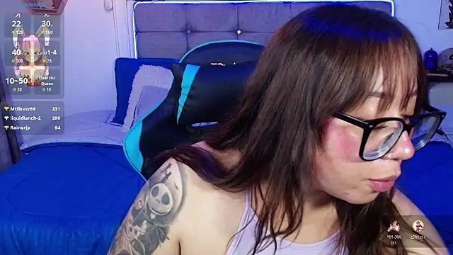 Kata_Bigboobs Chat XXX in diretta