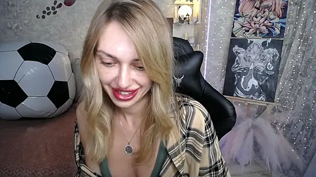 Živý XXX chat NickyAdamidi
