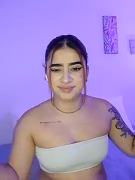martina_connor1 Adlı Modelin Canlı XXX Sohbeti