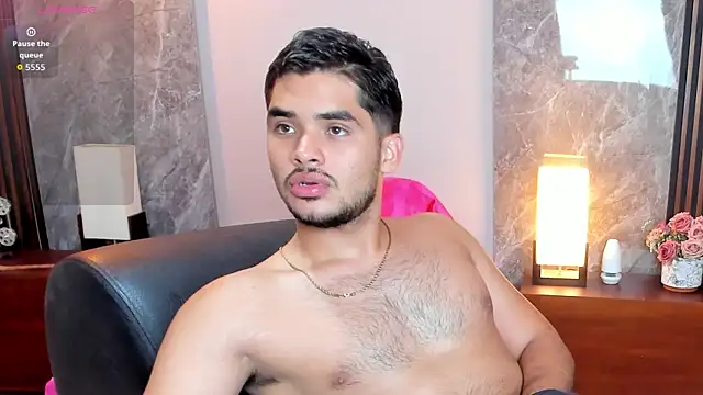 Chat +18 de luciano_vitale ao vivo