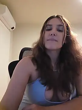 Chat XXX Live MiaRides19