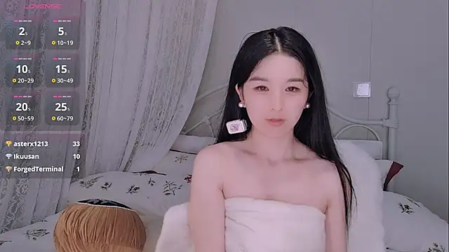 BingLin- Adlı Modelin Canlı XXX Sohbeti