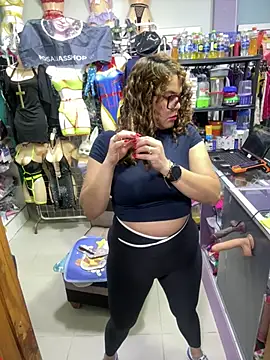 ROSALIASSHOP Live XXX Chat