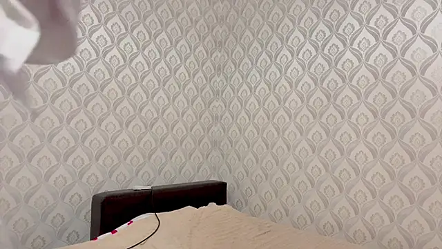 CutieEmili 라이브 XXX 채팅