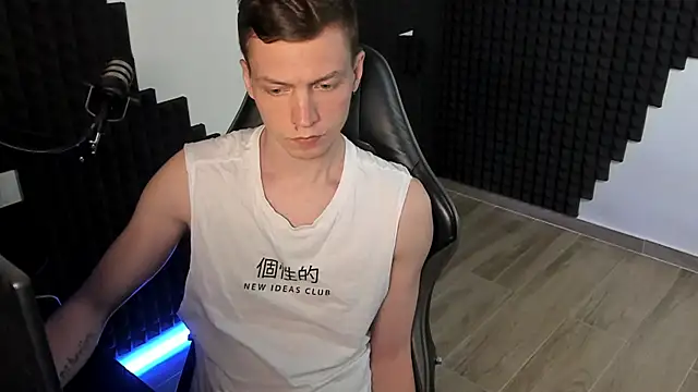 Show de More_than_friend na webcam