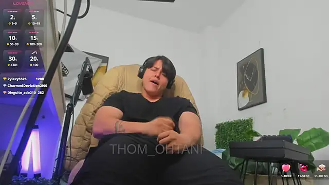Chat +18 de Thom_Ohtani ao vivo
