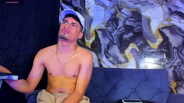 Ares_DAMM's Live XXX Chat
