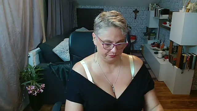 bigtits4you 现场XXX聊天
