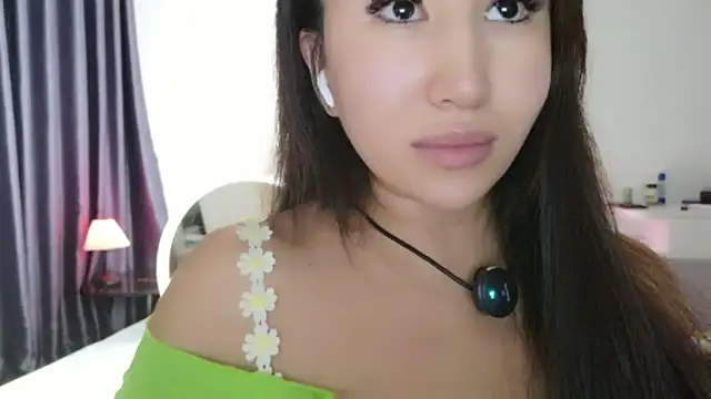 Chatroom XXX en direct de JustAngel77