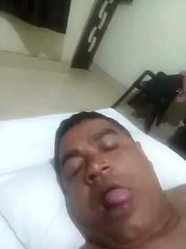 deshilnd live XXX chat