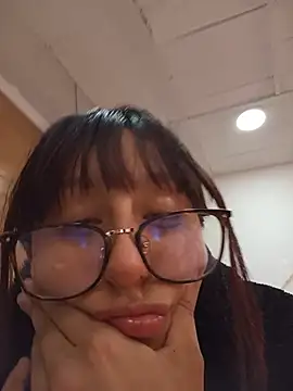 Mariana_Joness live XXX chat