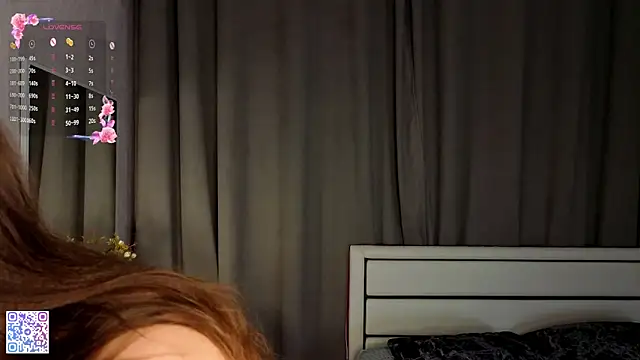 צ'אט XXX בשידור חי של DaynaMacha