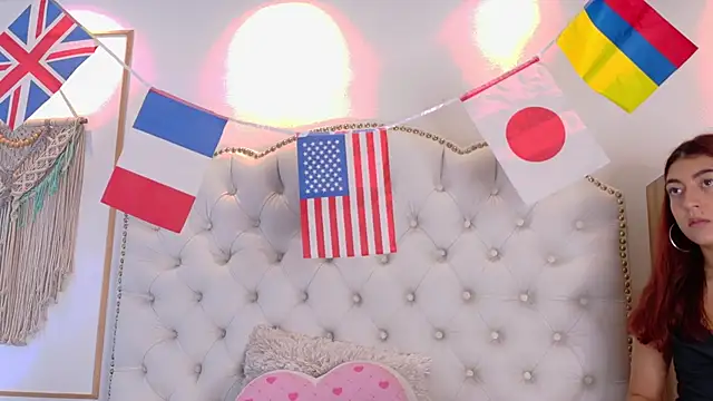 Chatroom XXX en direct de Sara_funy
