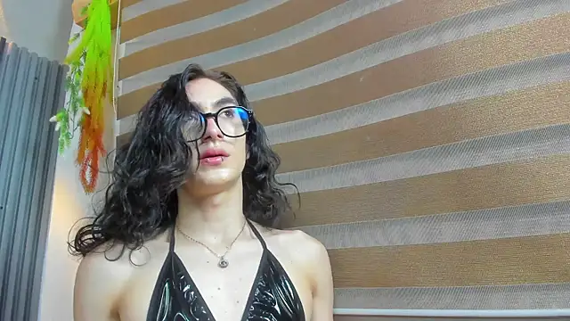 Chat XXX ao vivo de Shammy_rosse
