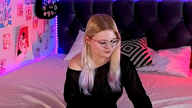 LunariaFox 现场XXX聊天