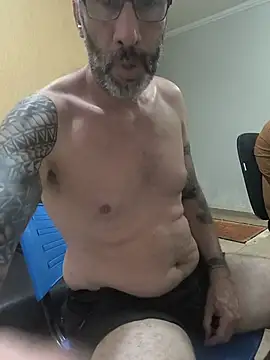 XXX chat uživo modela Tiojhonny