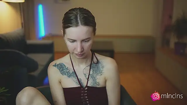 mel_collins' Live XXX Chat