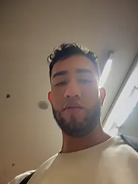 liam_bronw Adlı Modelin Canlı XXX Sohbeti