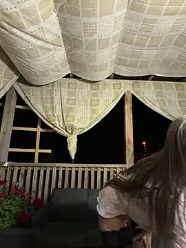 Alimela live XXX chat