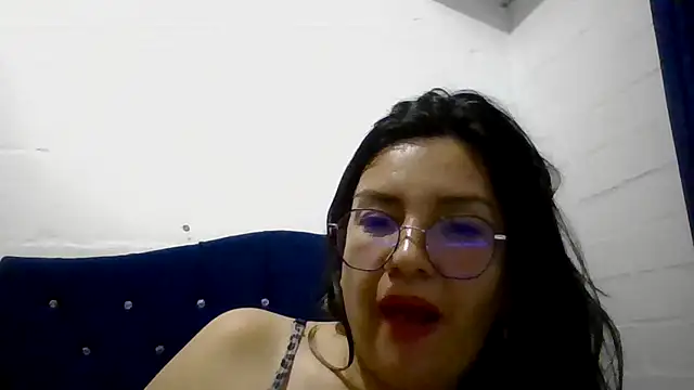 princessbella93 即時 XXX 聊天