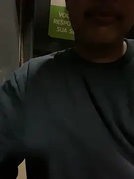 Chat +18 de SeuGuarda2001 ao vivo