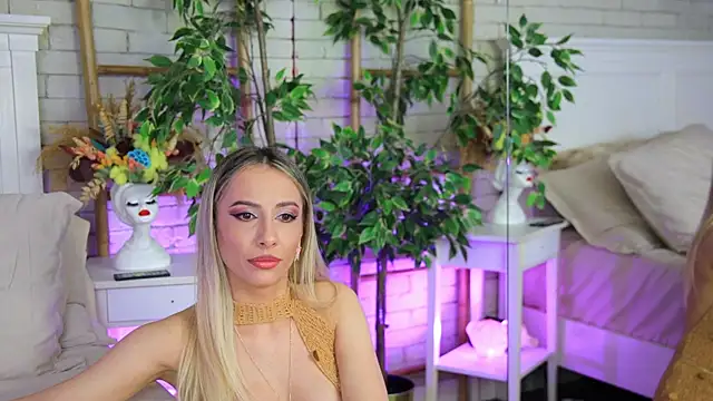 Chat XXX ao vivo de EmillyBronte